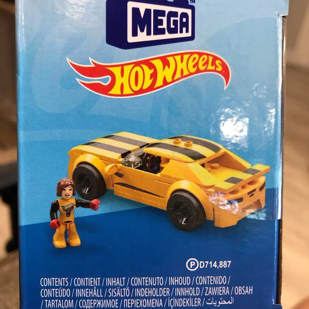 Mega Hot Wheels  Chevrolet Camaro Yellow